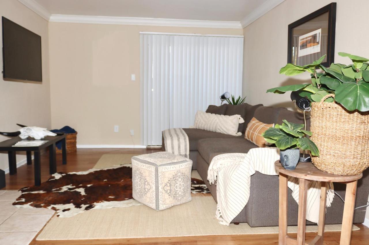 Chic Boho Cottage -Self Check In, Fully Furnished, & Free Parking Houston Kültér fotó