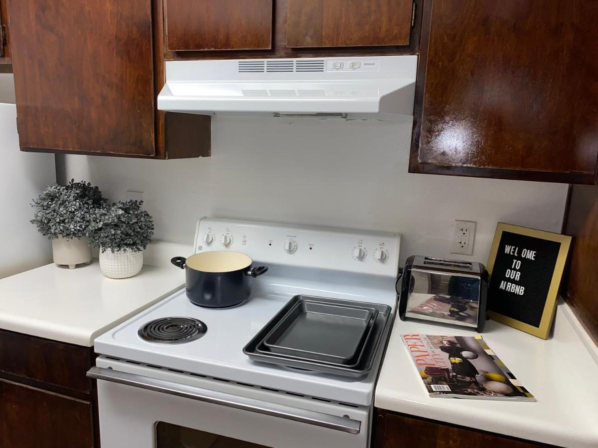 Chic Boho Cottage -Self Check In, Fully Furnished, & Free Parking Houston Kültér fotó